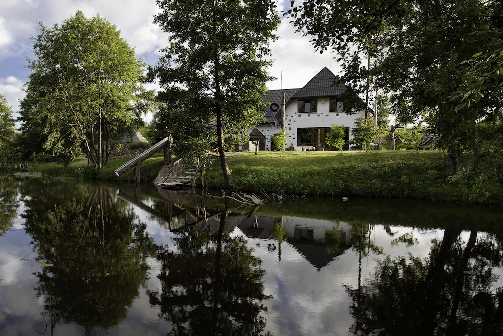 Vienkiemis Guest House Kretinga Exterior foto