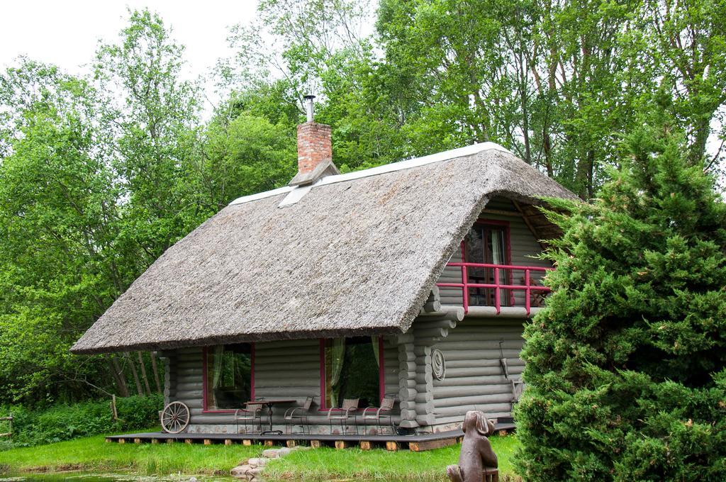 Vienkiemis Guest House Kretinga Exterior foto